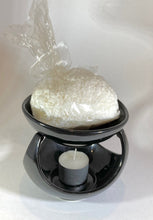Load image into Gallery viewer, Oil Burner ... use with Water or Soy Wax.