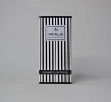 Load image into Gallery viewer, White Flowers perfume spray concentrate